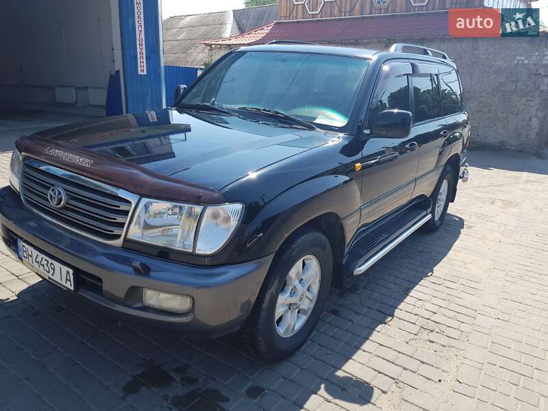 Внедорожник / Кроссовер Toyota Land Cruiser 2004 в Одессе