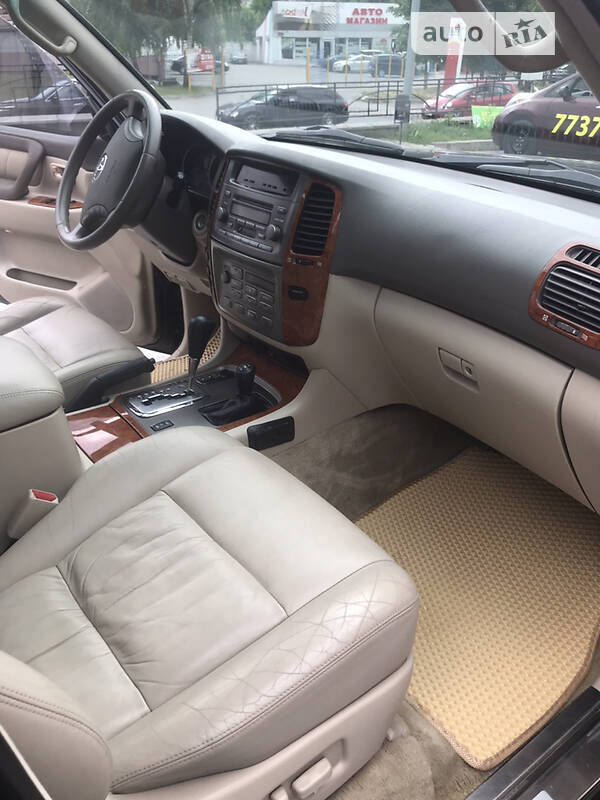 Внедорожник / Кроссовер Toyota Land Cruiser 2004 в Виннице