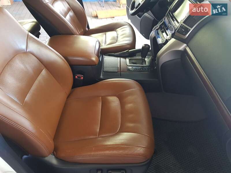 Внедорожник / Кроссовер Toyota Land Cruiser 2014 в Первомайске