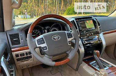 Позашляховик / Кросовер Toyota Land Cruiser 2012 в Києві