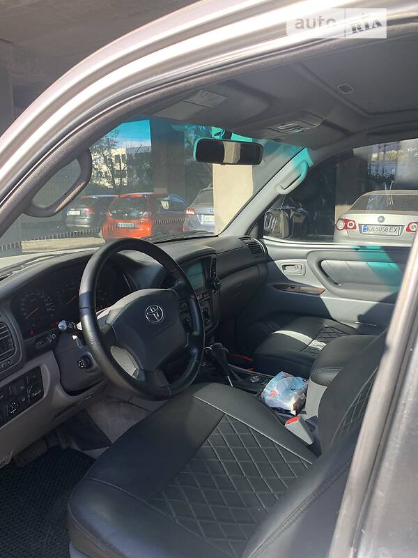 Внедорожник / Кроссовер Toyota Land Cruiser 2002 в Киеве