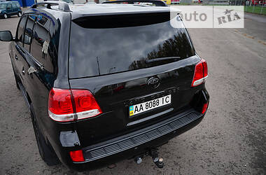 Позашляховик / Кросовер Toyota Land Cruiser 2011 в Ковелі