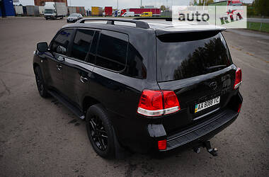 Позашляховик / Кросовер Toyota Land Cruiser 2011 в Ковелі