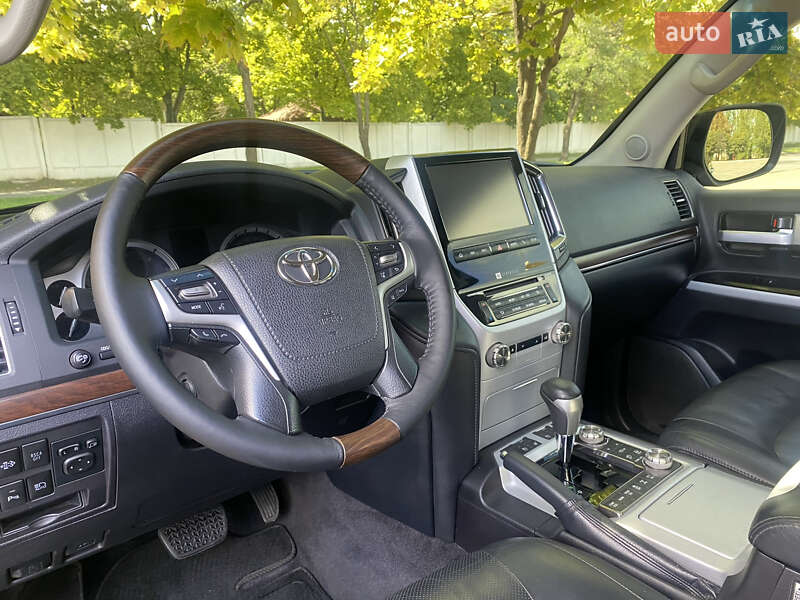 Позашляховик / Кросовер Toyota Land Cruiser 2016 в Кривому Розі