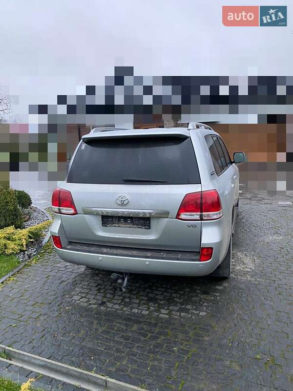 Внедорожник / Кроссовер Toyota Land Cruiser 2011 в Киеве