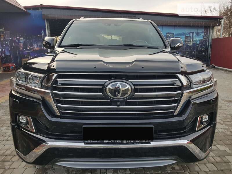 Внедорожник / Кроссовер Toyota Land Cruiser 2018 в Первомайске