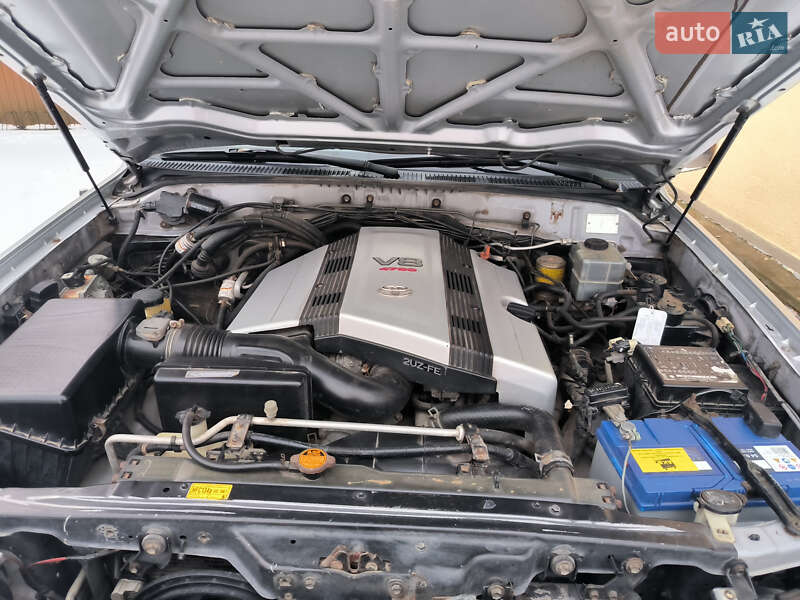 Внедорожник / Кроссовер Toyota Land Cruiser 2002 в Андрушевке