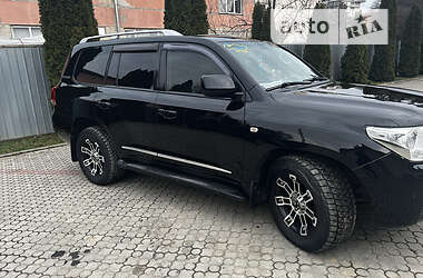 Внедорожник / Кроссовер Toyota Land Cruiser 2011 в Ужгороде