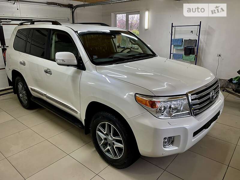 Позашляховик / Кросовер Toyota Land Cruiser 2012 в Тячеві