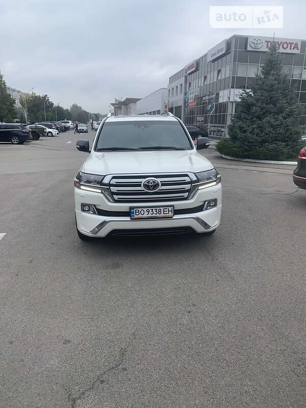 Внедорожник / Кроссовер Toyota Land Cruiser 2017 в Днепре