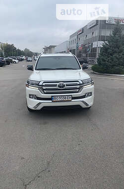 Внедорожник / Кроссовер Toyota Land Cruiser 2017 в Днепре