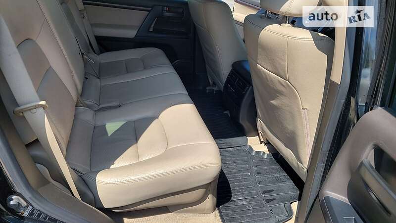 Внедорожник / Кроссовер Toyota Land Cruiser 2010 в Днепре