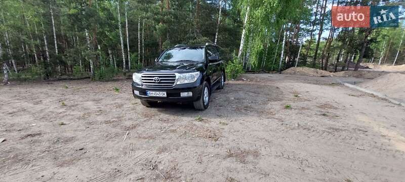 Позашляховик / Кросовер Toyota Land Cruiser 2011 в Києві