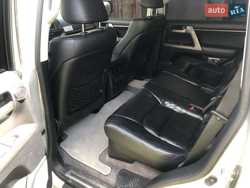 Внедорожник / Кроссовер Toyota Land Cruiser 2011 в Киеве