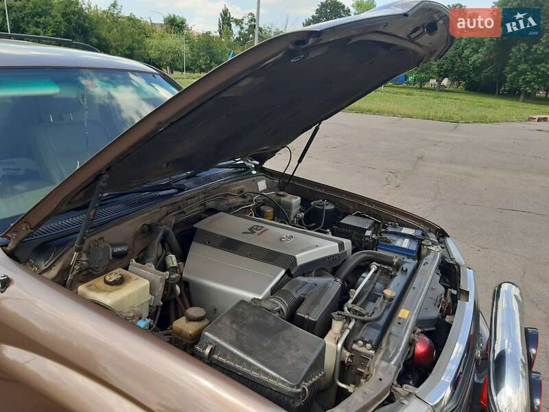 Внедорожник / Кроссовер Toyota Land Cruiser 1999 в Кривом Роге
