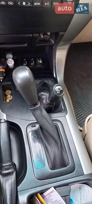 Внедорожник / Кроссовер Toyota Land Cruiser 2004 в Львове