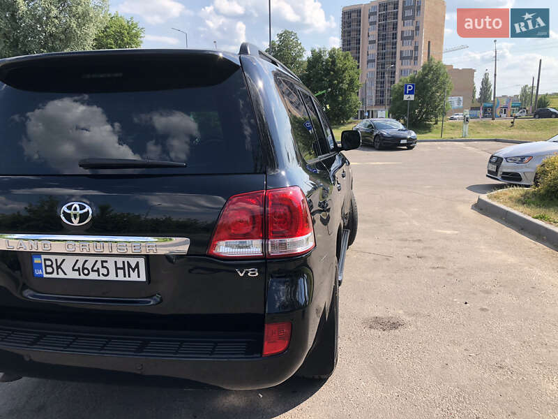 Внедорожник / Кроссовер Toyota Land Cruiser 2007 в Ровно