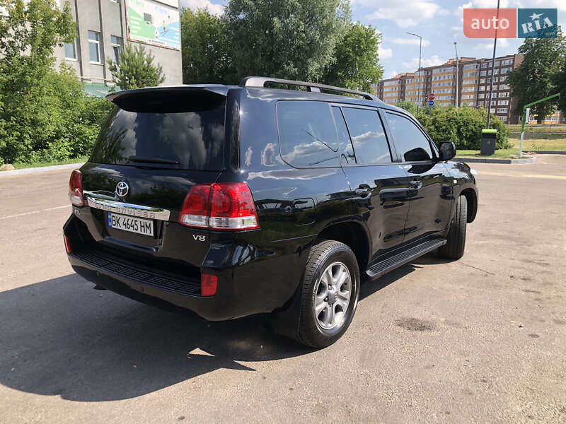 Внедорожник / Кроссовер Toyota Land Cruiser 2007 в Ровно