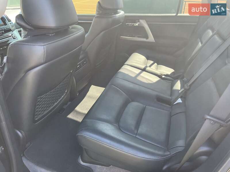 Внедорожник / Кроссовер Toyota Land Cruiser 2013 в Луцке