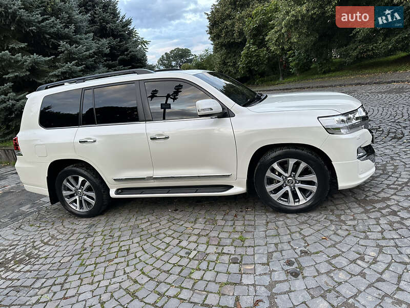 Внедорожник / Кроссовер Toyota Land Cruiser 2019 в Ужгороде