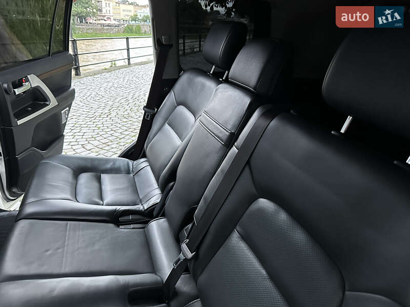 Внедорожник / Кроссовер Toyota Land Cruiser 2019 в Ужгороде