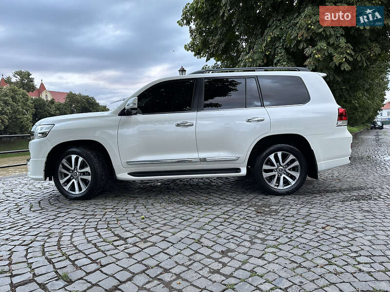 Внедорожник / Кроссовер Toyota Land Cruiser 2019 в Ужгороде