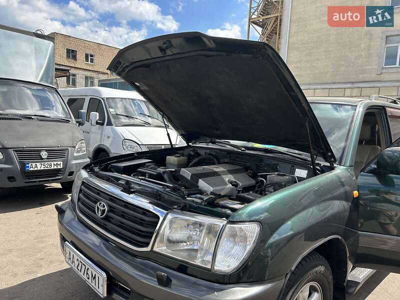 Внедорожник / Кроссовер Toyota Land Cruiser 1999 в Киеве