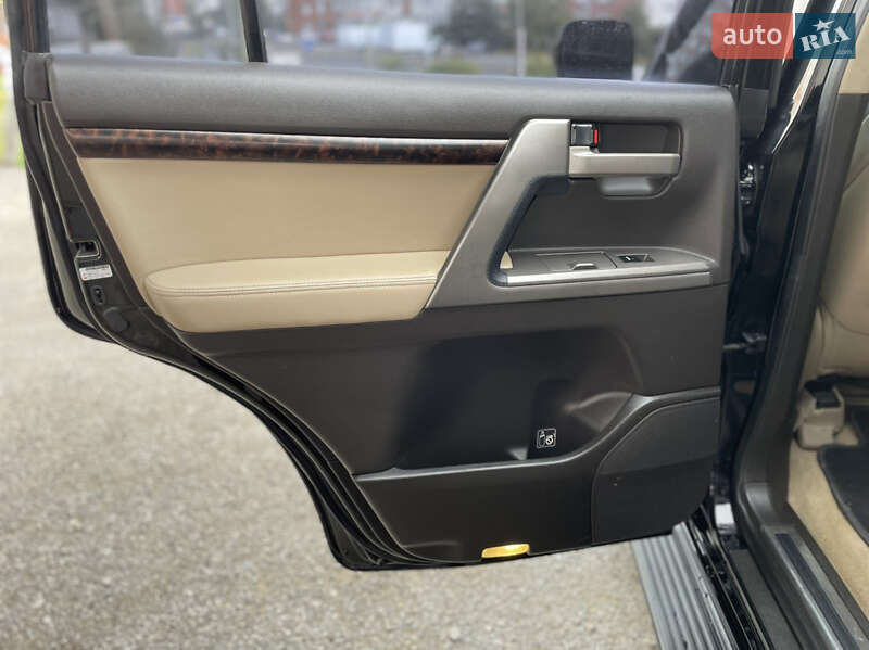 Внедорожник / Кроссовер Toyota Land Cruiser 2008 в Тернополе