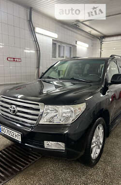 Внедорожник / Кроссовер Toyota Land Cruiser 2011 в Ужгороде