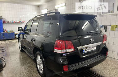 Внедорожник / Кроссовер Toyota Land Cruiser 2011 в Ужгороде