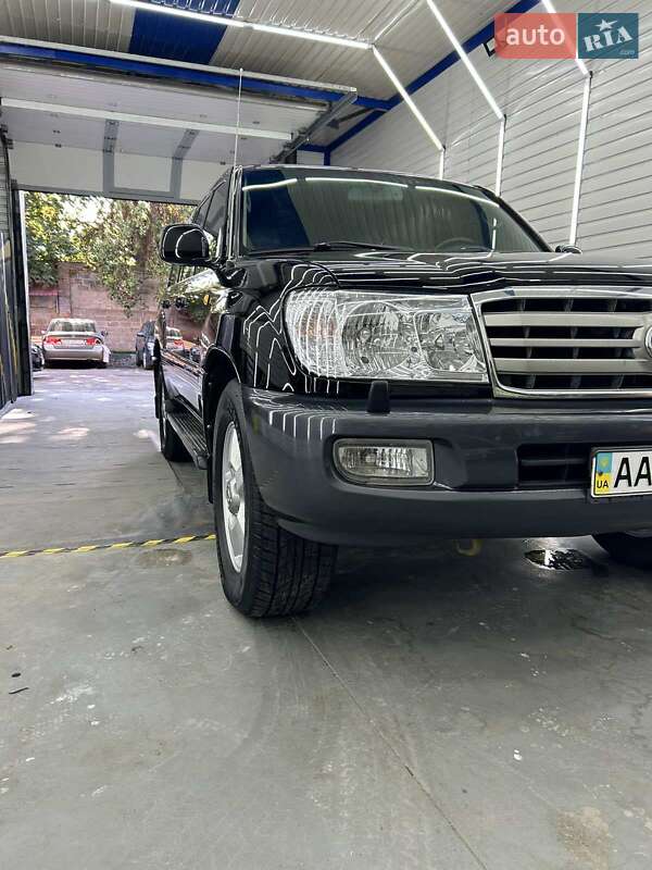 Внедорожник / Кроссовер Toyota Land Cruiser 2006 в Киеве