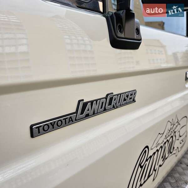 Внедорожник / Кроссовер Toyota Land Cruiser 2014 в Киеве