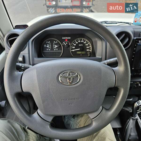 Внедорожник / Кроссовер Toyota Land Cruiser 2014 в Киеве