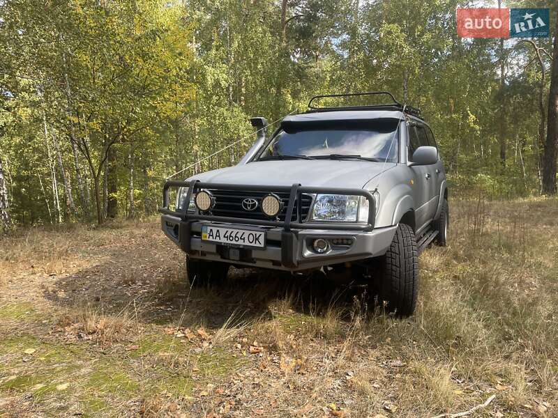 Позашляховик / Кросовер Toyota Land Cruiser 1998 в Києві