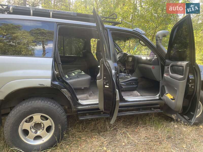 Позашляховик / Кросовер Toyota Land Cruiser 1998 в Києві