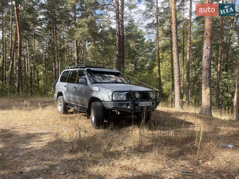 Позашляховик / Кросовер Toyota Land Cruiser 1998 в Києві
