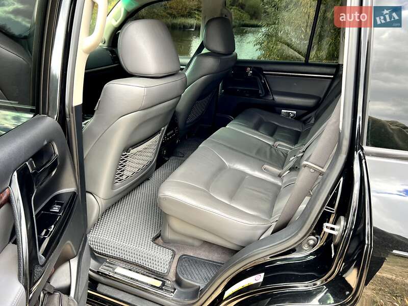 Позашляховик / Кросовер Toyota Land Cruiser 2008 в Києві