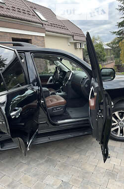 Внедорожник / Кроссовер Toyota Land Cruiser 2018 в 