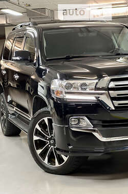 Внедорожник / Кроссовер Toyota Land Cruiser 2019 в 