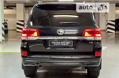 Внедорожник / Кроссовер Toyota Land Cruiser 2019 в 