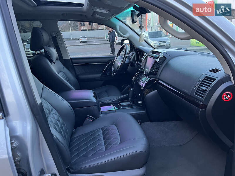 Позашляховик / Кросовер Toyota Land Cruiser 2008 в Сваляві