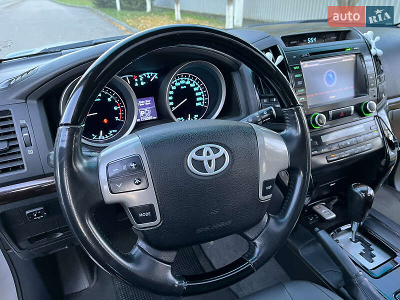 Позашляховик / Кросовер Toyota Land Cruiser 2008 в Сваляві