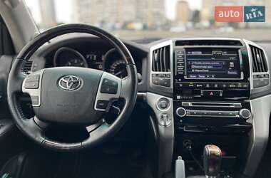 Внедорожник / Кроссовер Toyota Land Cruiser 2012 в Днепре