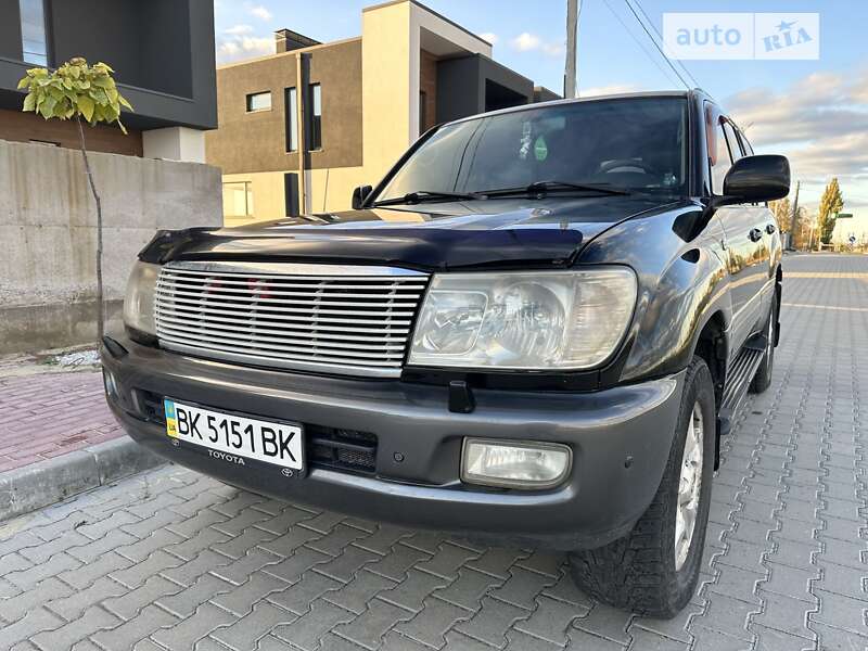 Внедорожник / Кроссовер Toyota Land Cruiser 2003 в Ровно фото Внедорожник / Кроссовер Toyota Land Cruiser 2003 в Ровно
