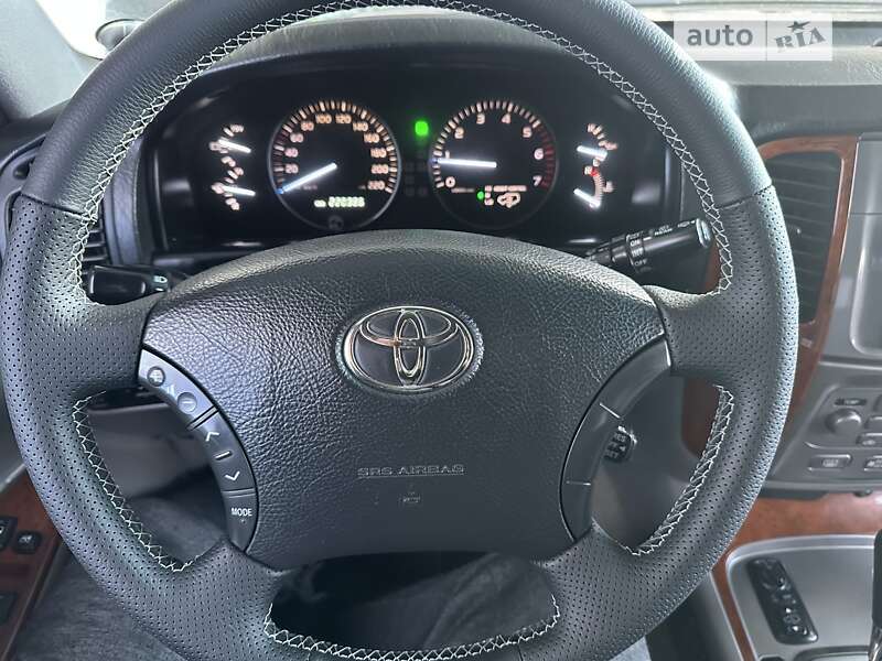 Внедорожник / Кроссовер Toyota Land Cruiser 2003 в Ровно фото 8 Внедорожник / Кроссовер Toyota Land Cruiser 2003 в Ровно