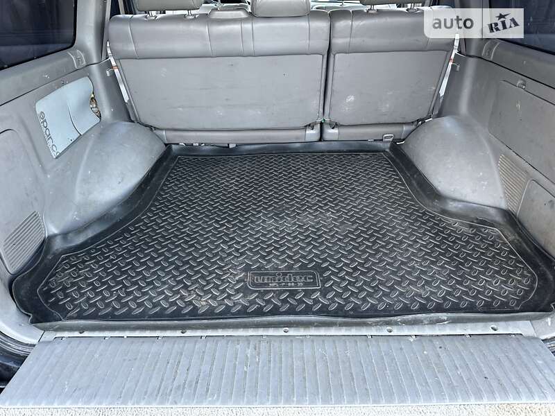 Внедорожник / Кроссовер Toyota Land Cruiser 2003 в Ровно фото 17 Внедорожник / Кроссовер Toyota Land Cruiser 2003 в Ровно