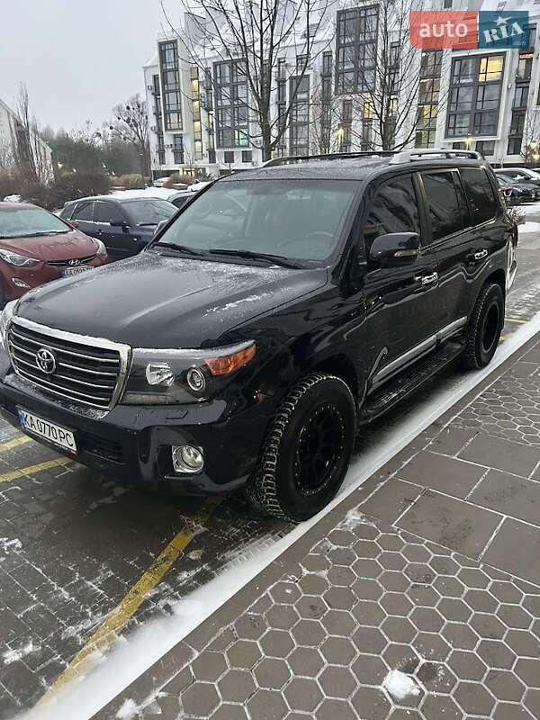 Внедорожник / Кроссовер Toyota Land Cruiser 2014 в 