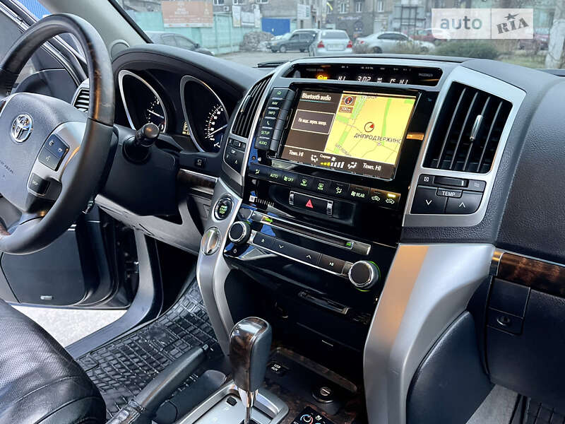 Внедорожник / Кроссовер Toyota Land Cruiser 2012 в Каменском фото 34 Внедорожник / Кроссовер Toyota Land Cruiser 2012 в Каменском