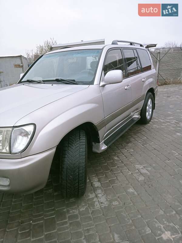 Внедорожник / Кроссовер Toyota Land Cruiser 2000 в Херсоне