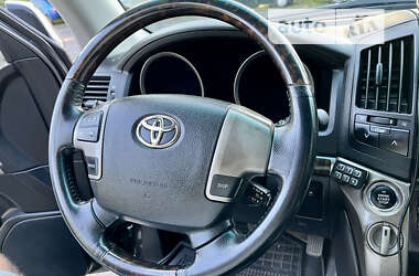 Позашляховик / Кросовер Toyota Land Cruiser 2008 в Рівному